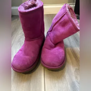 Short Purple Ugg boots