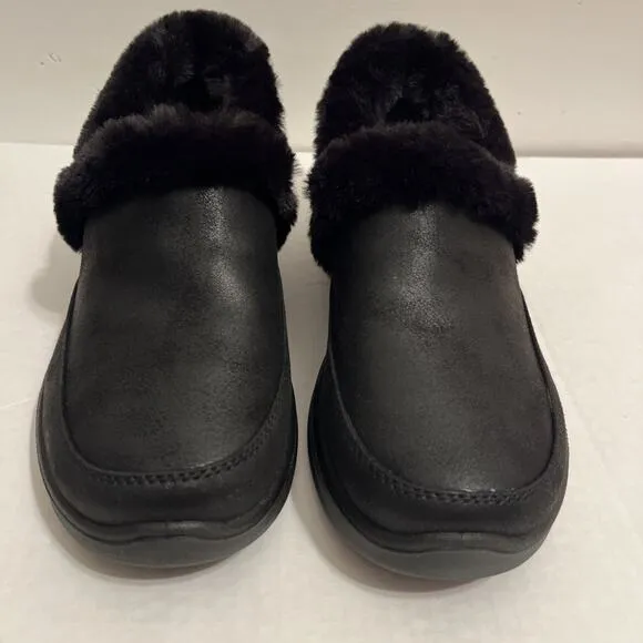 Skechers Cozy Escape Slip-ins Women's 6M Black Faux-fur