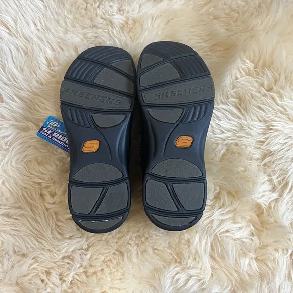 SKECHERS MEN SHOES