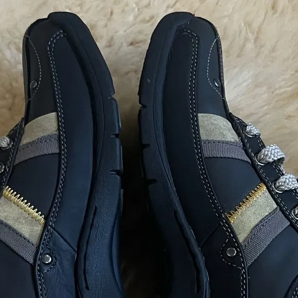 SKECHERS MEN SHOES