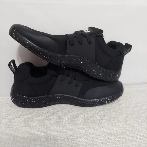 SNIBBS Women's Spacecloud Sneakers Non Slip Work Shoes Size 9.5 Black