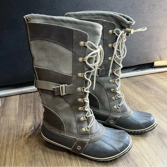 SOREL Conquest Carly Womens Sz 9 Tall Boots NL2033-208 Light Brown/British Brown