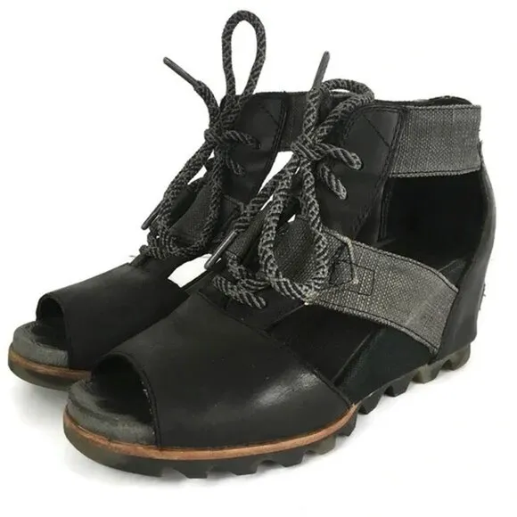 SOREL Joanie Lace-up Wedge Sandla Black/Dark Fog