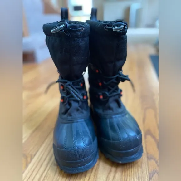 Sorel Kid’s Winter Boots Size Youth 4