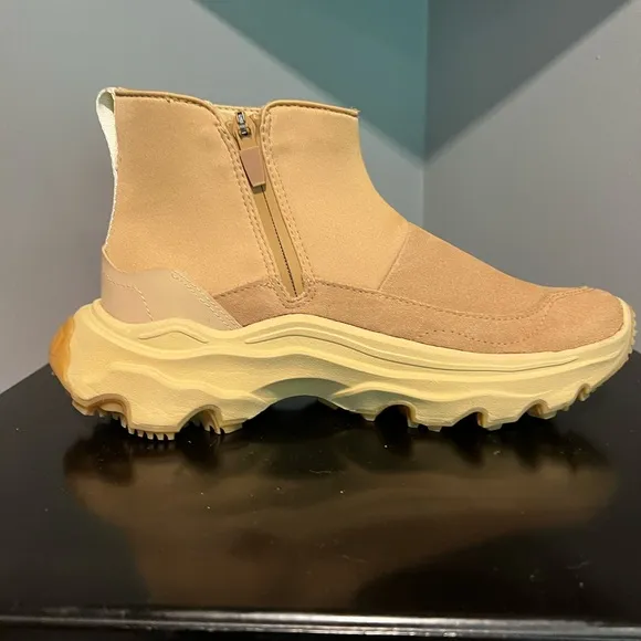 Sorel Kinetic Breakthru Acadia Waterproof Boot
