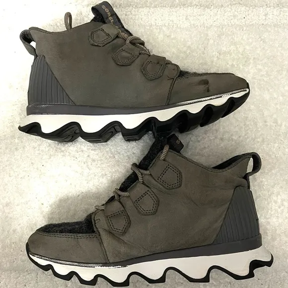Sorel Kinetic Caribou Quarry Waterproof Shoes Womens Size 7.5 NL3372-052