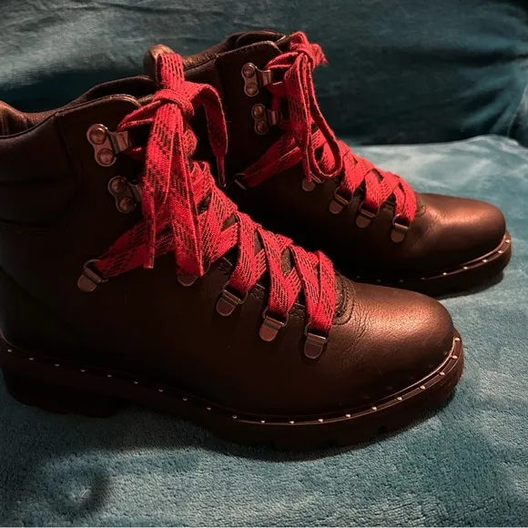 Sorel Lennox Hiker Bootie. Women's size 7.5