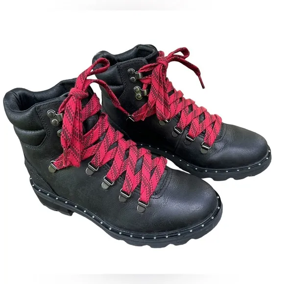 Sorel Lennox Hiker Bootie. Women's size 7.5