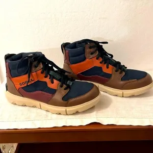 SOREL Men’s leather and canvas hightop sneaker. Almost new condition Clean shoes