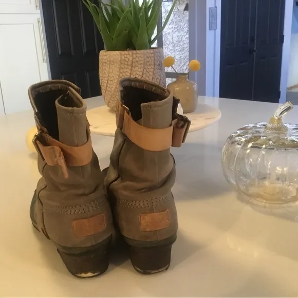 Sorel Slimpack Short Riding Boots Size:9
