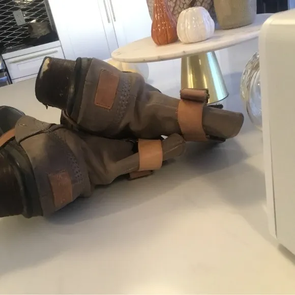 Sorel Slimpack Short Riding Boots Size:9