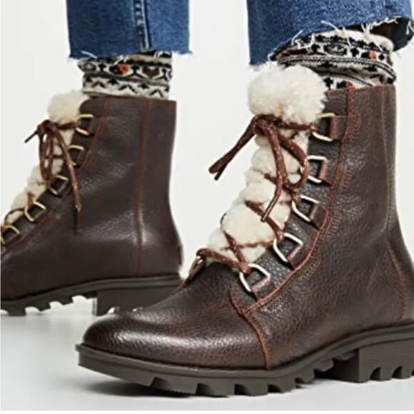 SOREL Phoenix Short Lace Up Boots Burro Brown