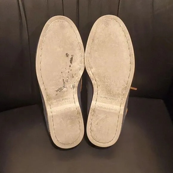 SPERRY Authentic Original Gold Cup Leather Boat Shoes - Size 7