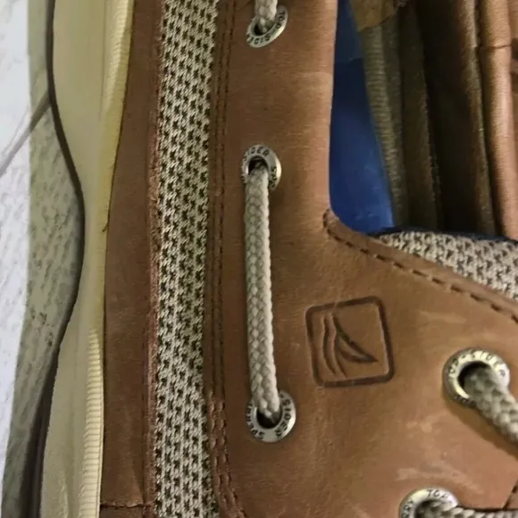 Sperry Top Sider Men's Lanyard 2 Eye Dark Tan Boat Shoes 9.5 WIDE Never Worn!