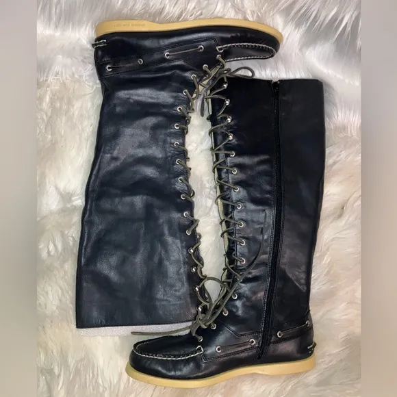SPERRY TOPSIDER LACE UP BOOTS NWOT