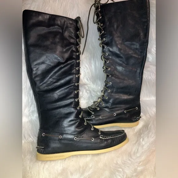 SPERRY TOPSIDER LACE UP BOOTS NWOT