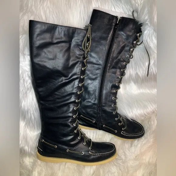SPERRY TOPSIDER LACE UP BOOTS NWOT