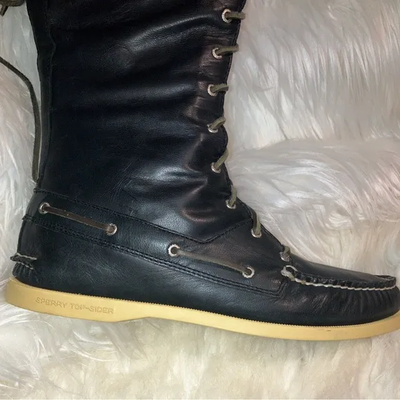 SPERRY TOPSIDER LACE UP BOOTS NWOT