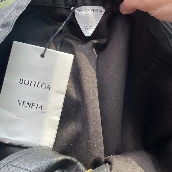 SPRING CLEANOUT 🥀🌹🌸🌼🪻🪷BOTTEGA VENETA Bottega VenetaCoated Cargo Midi-Skirt