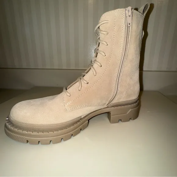 Steve Madden Jamisyn Sand Suede Ankle Chunky Combat Boots Size 9 1/2 NIB