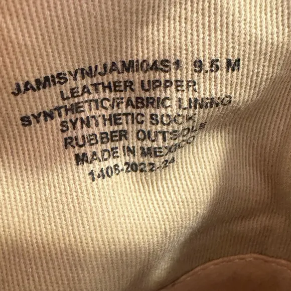 Steve Madden Jamisyn Sand Suede Ankle Chunky Combat Boots Size 9 1/2 NIB