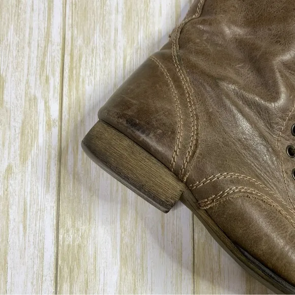 Steve Madden Tan Taupe Leather Troopa Lace Up Combat Style Boots