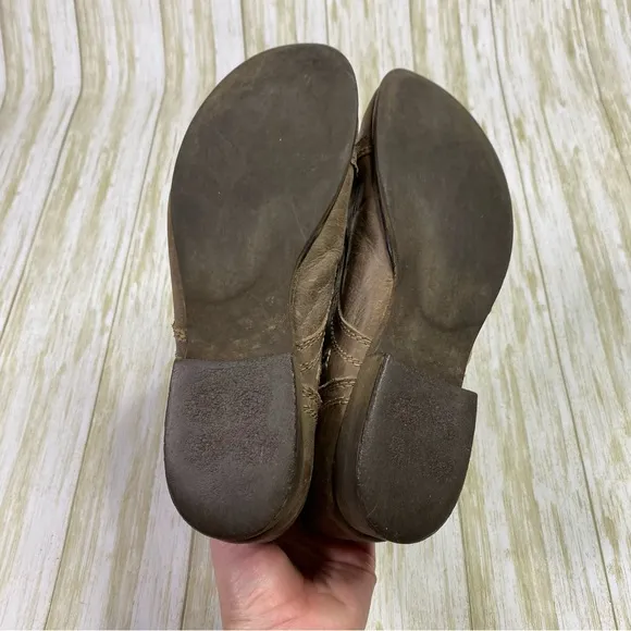Steve Madden Tan Taupe Leather Troopa Lace Up Combat Style Boots