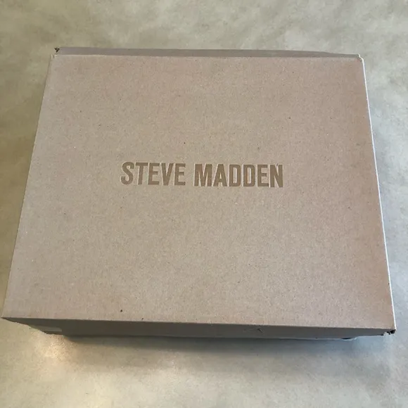 STIVE MADDEN Receptive Lece Up Suede Military Boots Size 9