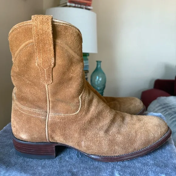 Tecovas the Dean honey suede short boots