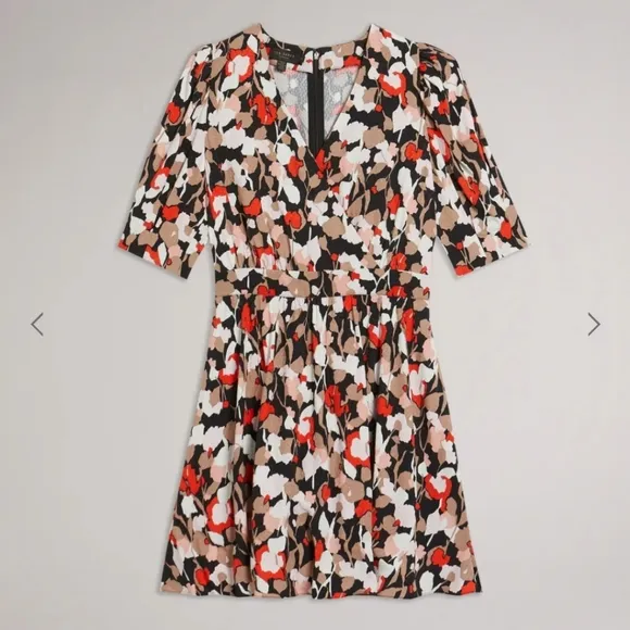 Ted Baker Skiala Short Sleeve Mini Floral DRESS Size 2 NWT
