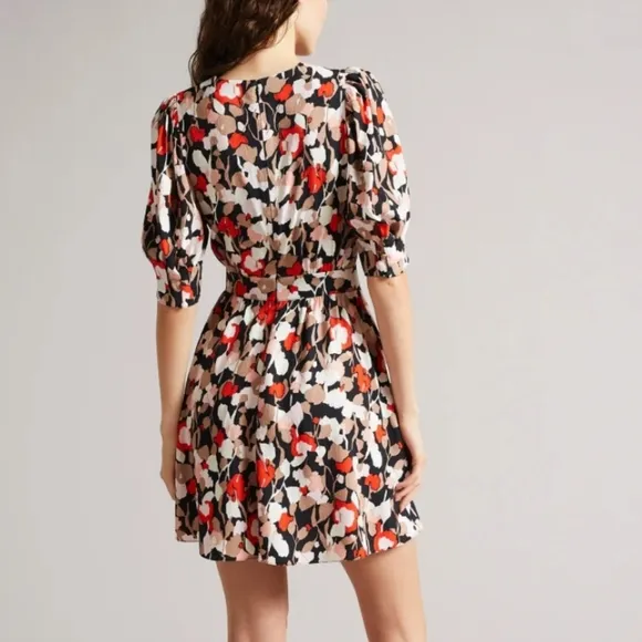 Ted Baker Skiala Short Sleeve Mini Floral DRESS Size 2 NWT