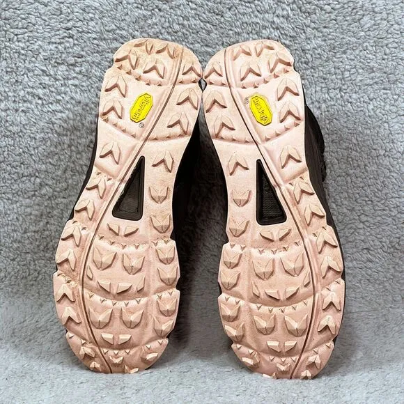 The North Face Raedonda Womens Size 9.5 Sneaker Boots Black Pink Vibram Sole