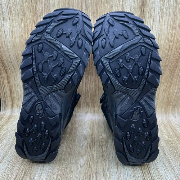 The North Face Snowfuse Boots Men's Sz 12 Shoes Black Insulated Ankle Waterproof