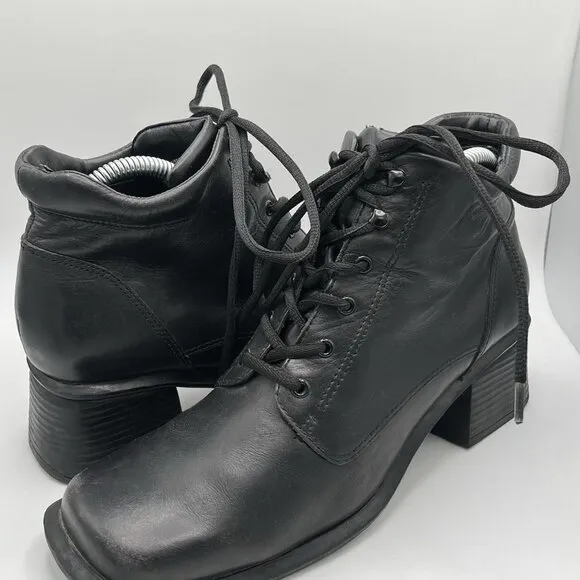 Thom McAn Black Leather Lace Up Combat Boots Women’s 9 Ankle Boots Grunge Goth
