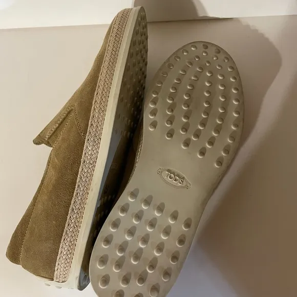 Tod’s SLIP-ON SHOES IN SUEDE
