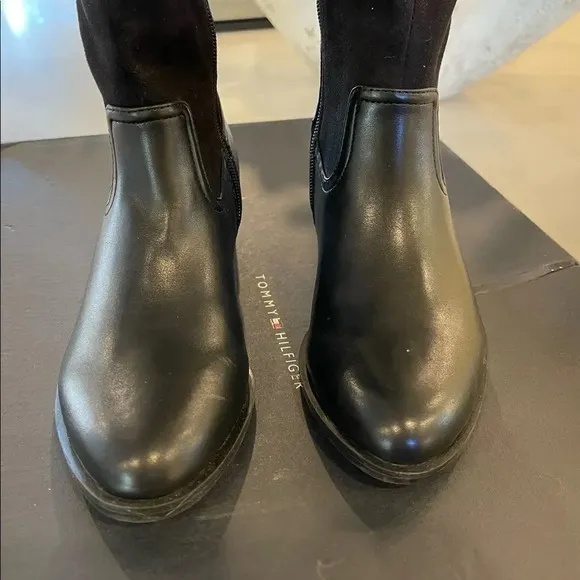 TOMMY Hilfiger Women's Black Knee High MADELEN Equestrian Boots Size 6.5