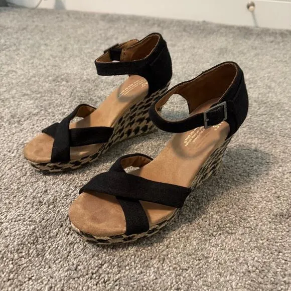 TOMS Black Natural Espadrille Buckle Wedge Shoes Size 6 Canvas Jute Casual