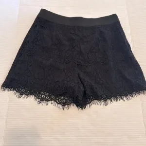TOPSHOP Black Lace Shorts With Side Zipper Size 4