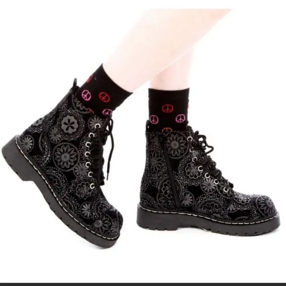 TUK Anarchic Black Doily Print 7 Eye Lace Up Combat Style Boots Size 6