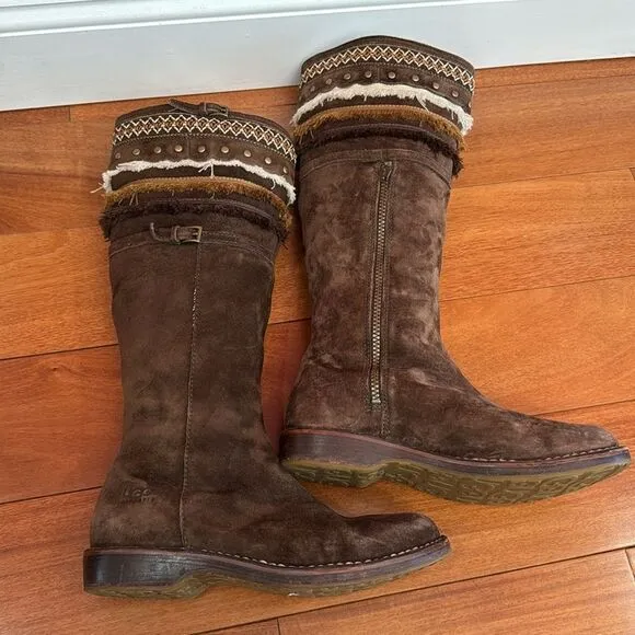 UGG AUSTRALIA 5547 Brown Tall Suede Sheepskin Boots Fringe Native Style Sz 8