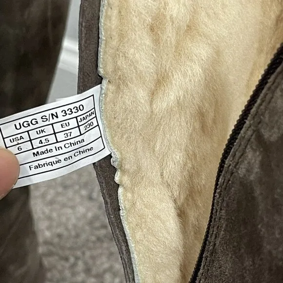 UGG Australia Avondale Brown Boots Sheepskin Lining Tall Size 6 Studs New