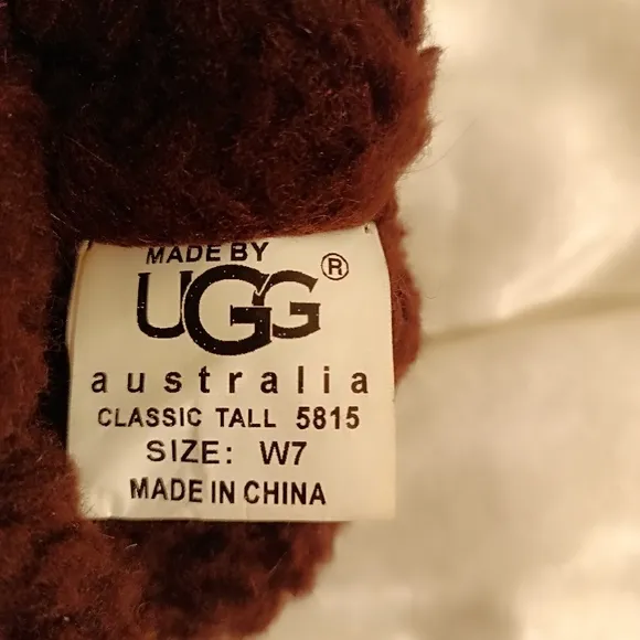 UGG Australia brown suede women's winter boots sn 5815 size 7