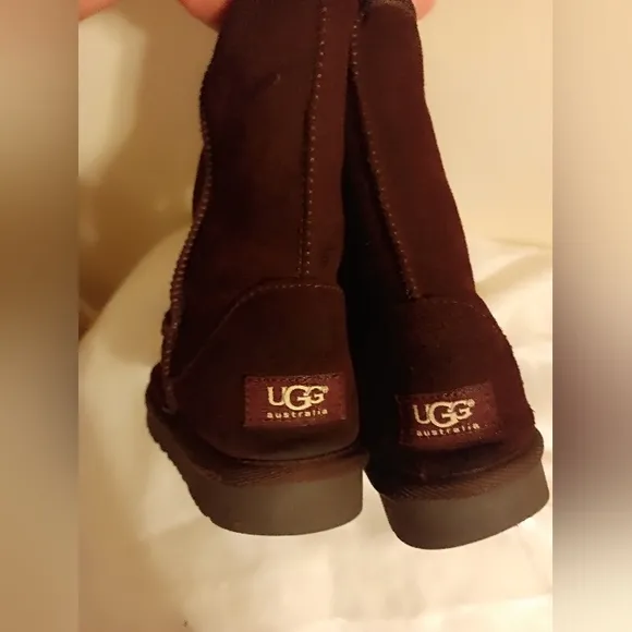 UGG Australia brown suede women's winter boots sn 5815 size 7