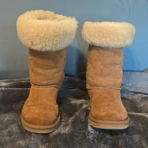 UGG Australia Chestnut Tall Boots Fold-over Sherpa Kids Size 1
