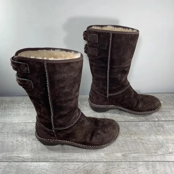 UGG Australia Haywell Women’s Chocolate Brown Suede Sheepskin Lined Boots Size 7
