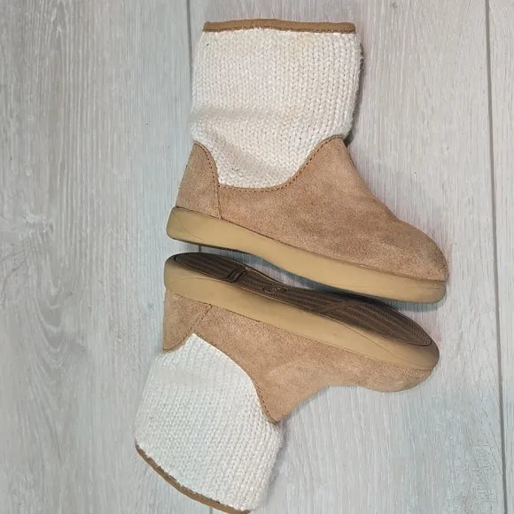 Ugg Australia Kids Girl Cozy Knit Tan Leather Boots Shoes Sz 7 Toddler