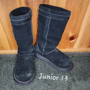 UGG Australia Larynn Black Suede Boots Girls 13