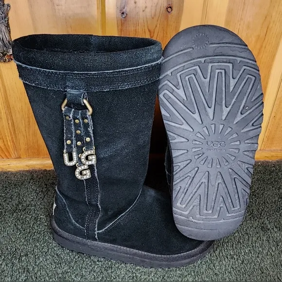 UGG Australia Larynn Black Suede Boots Girls 13
