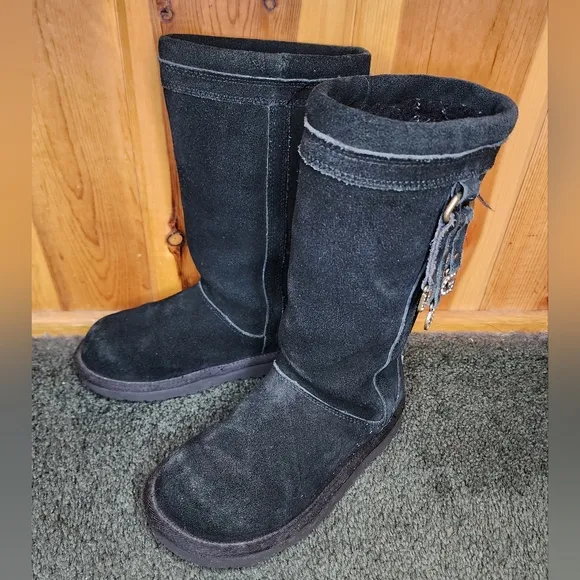 UGG Australia Larynn Black Suede Boots Girls 13