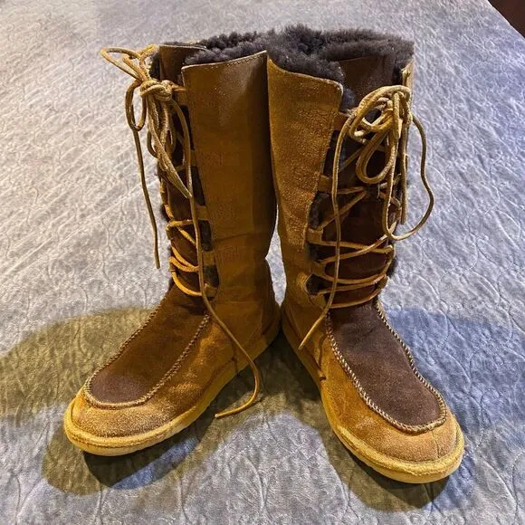 UGG Australia Whitley Youth Chestnut Suede Tall Lace-Up Boots Size 3